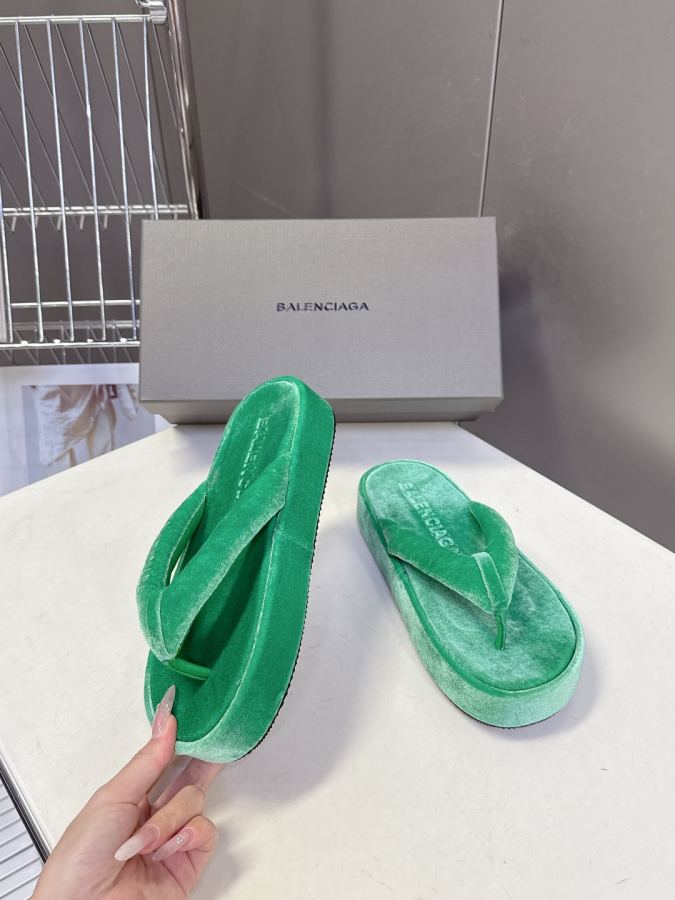 Balenciaga Women's Shoes Balenciaga New — Premium Replica — photo 4