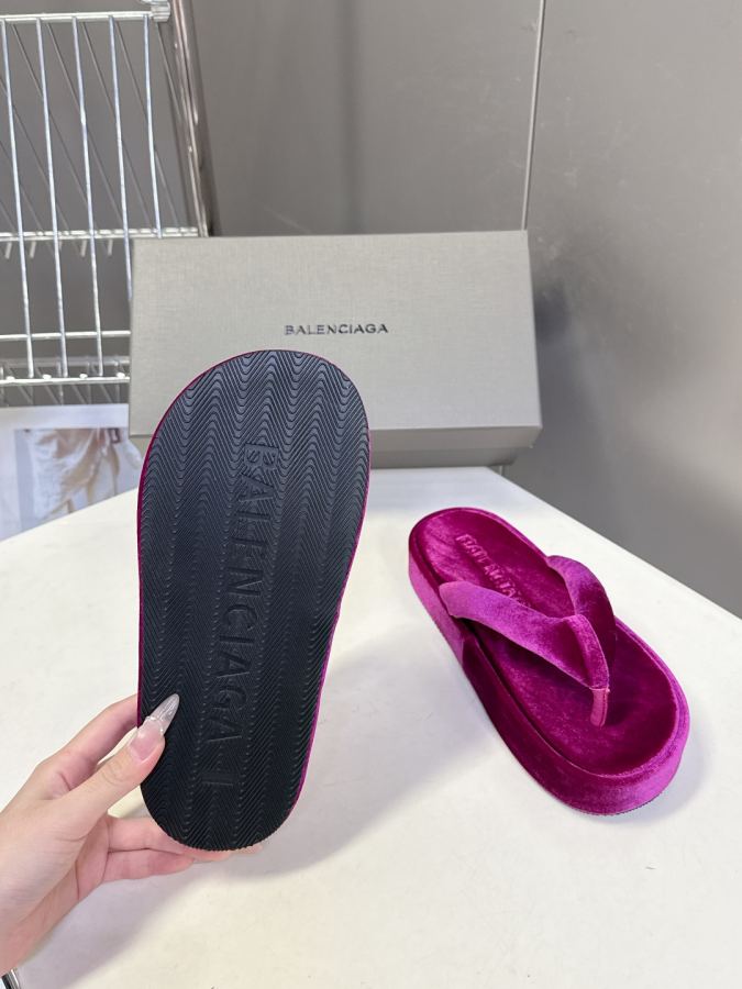 Balenciaga Women's Shoes Balenciaga New — 1:1 Replica — photo 9