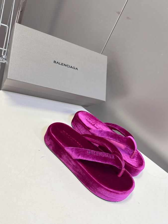 Balenciaga Women's Shoes Balenciaga New — 1:1 Replica — photo 2