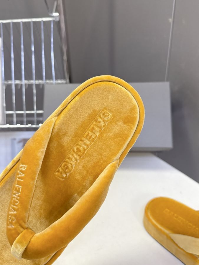 Balenciaga Women's Shoes Balenciaga New — 1:1 Replica For Sale — photo 7