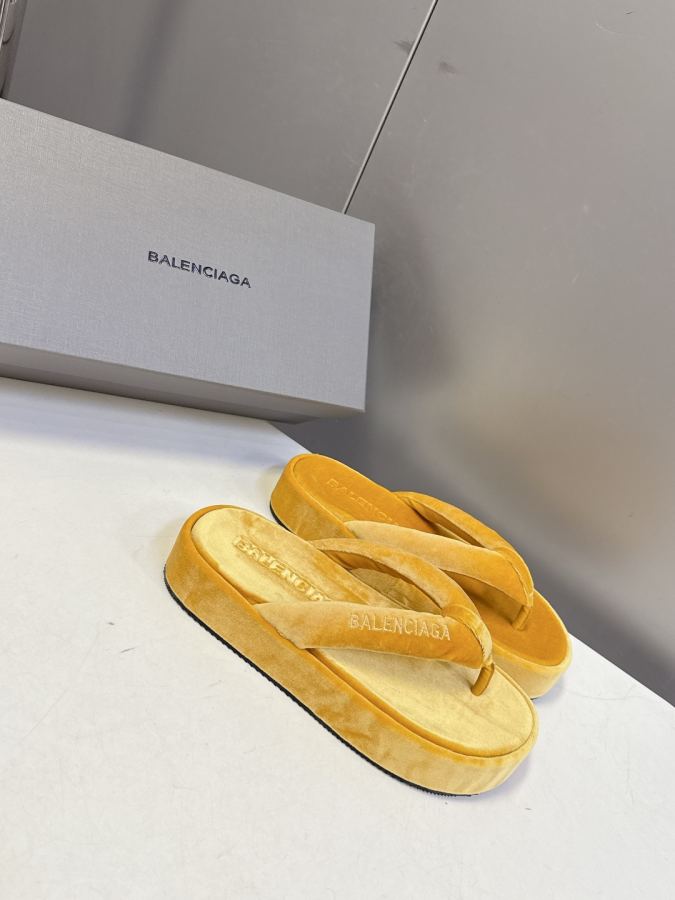 Balenciaga Women's Shoes Balenciaga New — 1:1 Replica For Sale — photo 2