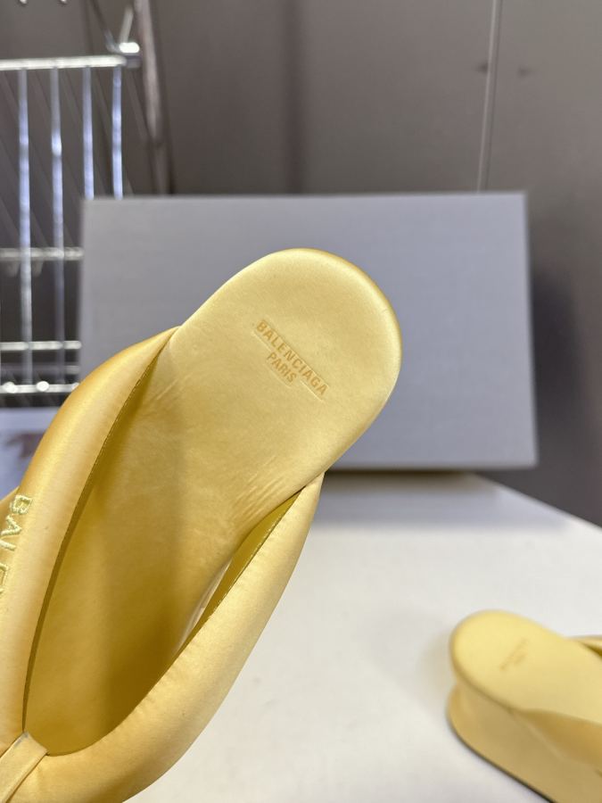 Balenciaga Women's Shoes Balenciaga New — Premium Replica — photo 8