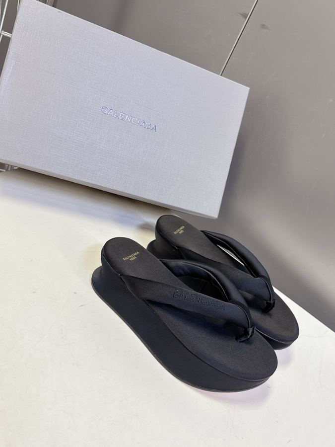 Balenciaga Women's Shoes Balenciaga New — 1:1 Replica — photo 2