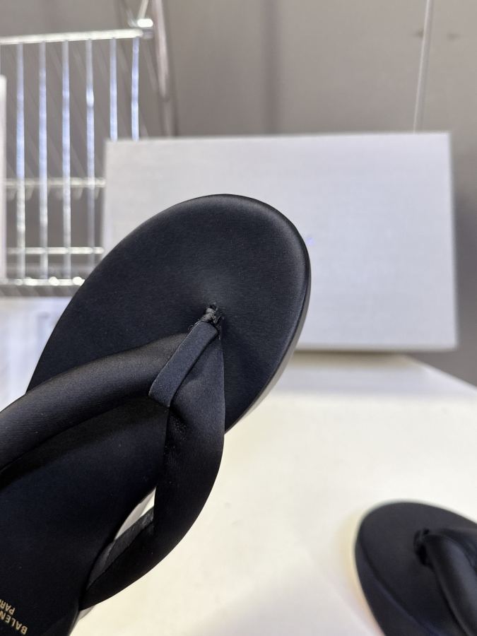Balenciaga Women's Shoes Balenciaga New — 1:1 Replica — photo 8