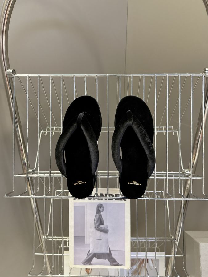 Balenciaga Women's Shoes Balenciaga New — 1:1 Replica For Sale — photo 6