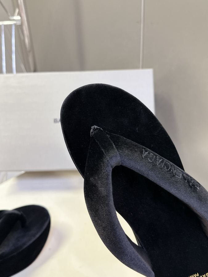 Balenciaga Women's Shoes Balenciaga New — 1:1 Replica For Sale — photo 7