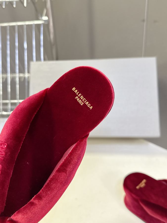 Balenciaga Women's Shoes Balenciaga New — Premium Replica — photo 7