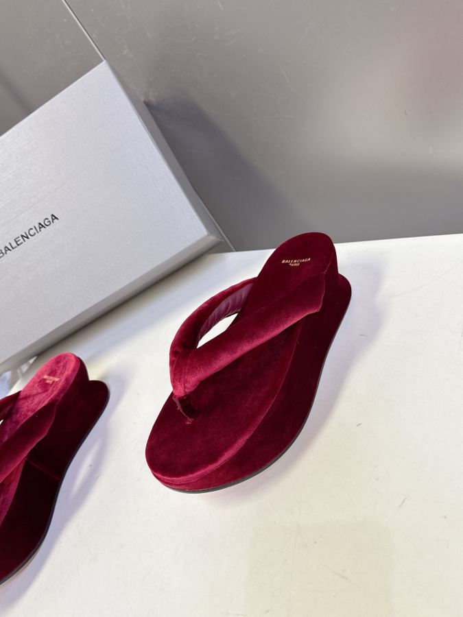 Balenciaga Women's Shoes Balenciaga New — Premium Replica — photo 3