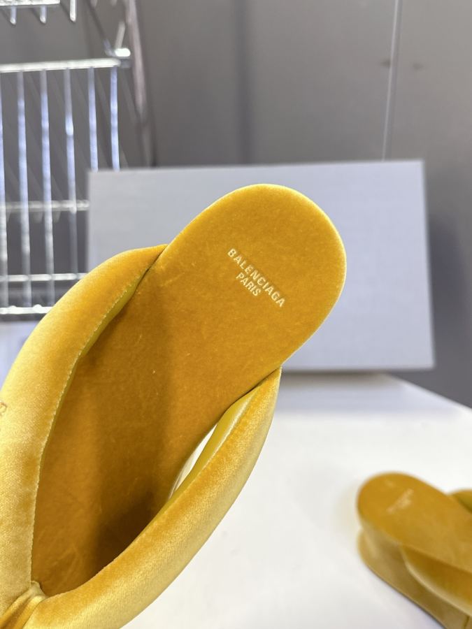 Balenciaga Women's Shoes Balenciaga New — 1:1 Replica — photo 8