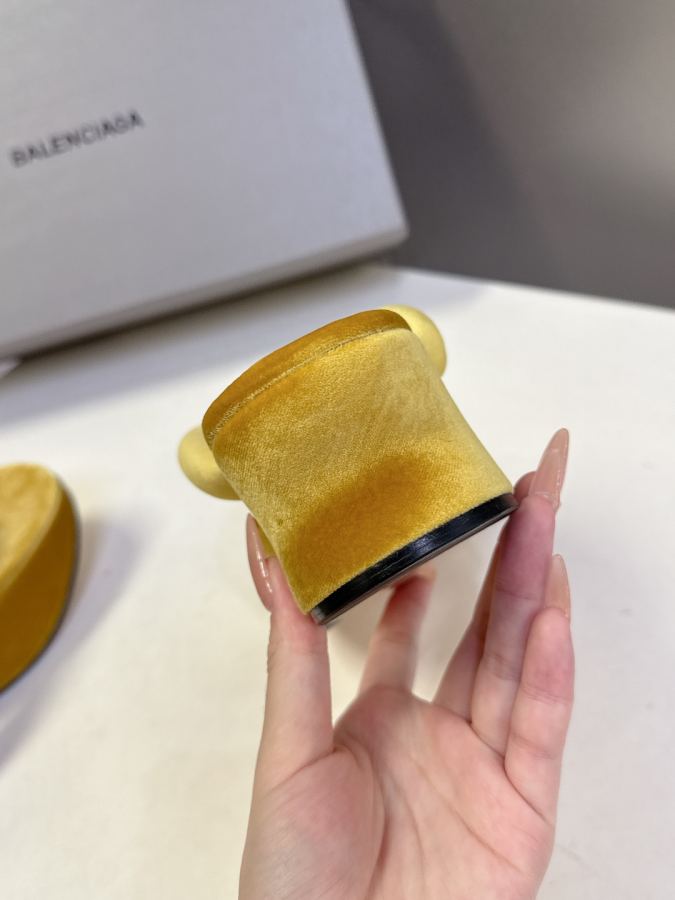 Balenciaga Women's Shoes Balenciaga New — 1:1 Replica — photo 9