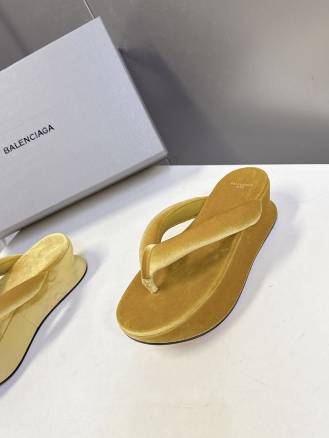 Balenciaga Women's Shoes Balenciaga New — 1:1 Replica — photo 3