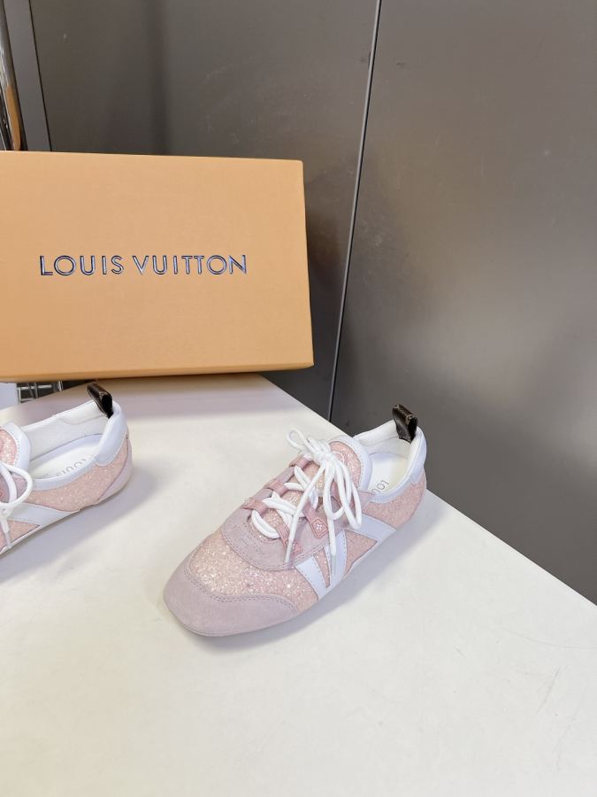 LV women's shoes L’s latest sequined ballet training flats — AAA Quality Replica — photo 3