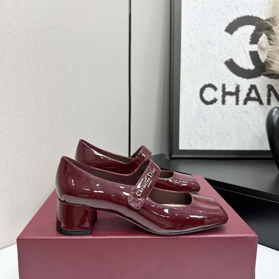 Sapatos femininos Dior 26/ss