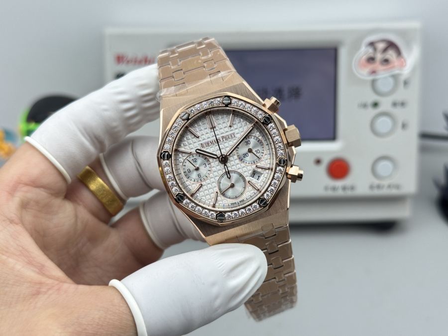 Audemars Piguet Watches mm Audemars Piguet 26715 BC.ZZ.1356 BC.01 38mm 1:1 — photo 2