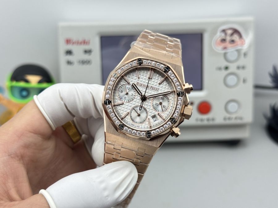 Audemars Piguet Watches mm Audemars Piguet 26715 BC.ZZ.1356 BC.01 38mm 1:1 — photo 3