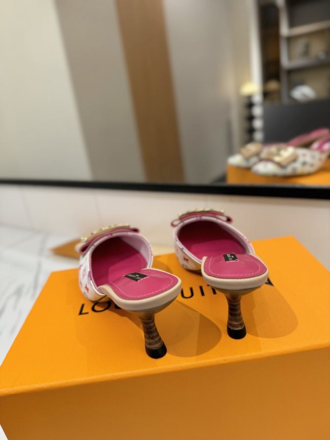 LV women's shoes - The latest catwalk style sandals, official website series updated simultaneously, perfect last + LV new element button design, original inverted last, ultimate 1:1 shape, high-end quality, imported high-end fabrics — photo 8
