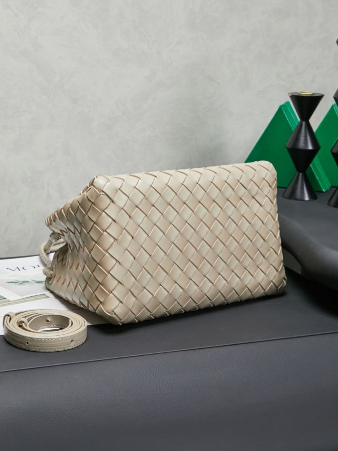 Bottega Veneta bag Andiamo Parachute — photo 4