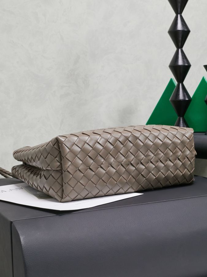 Bottega Veneta bag 2023 New Andiamo Rosie Hunting-Whiteley pick — AAA Quality Replica — photo 3