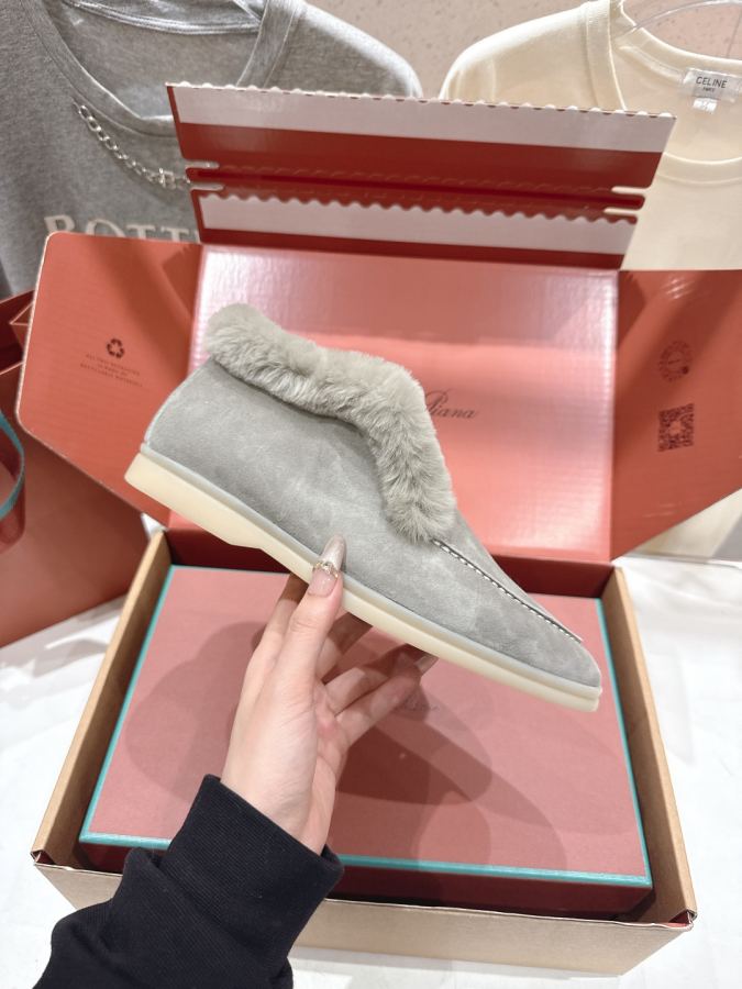 LP women's shoes High version shipped from the factory, rabbit fur, male size +20 — AAA Quality Replica — photo 2