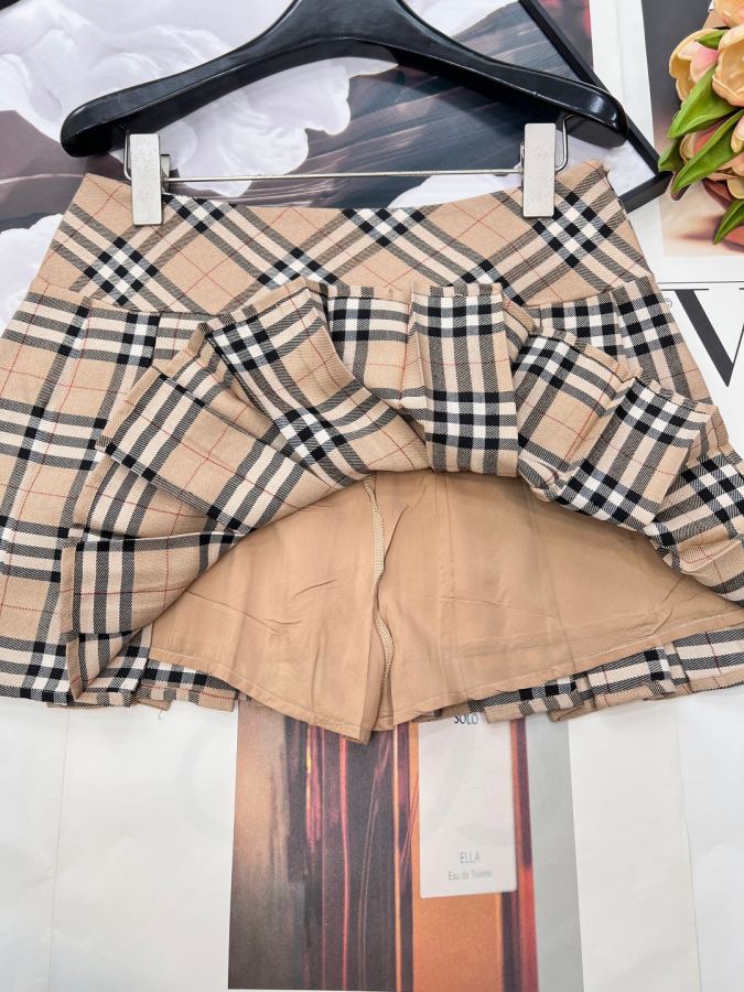 Burberry Women Burberry Vintage genuine — Premium Replica — photo 8