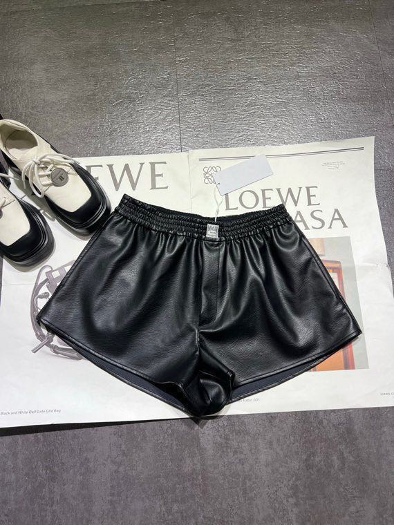 MM6 Women Daily Casual Commuting Elastic Sports Solid Color Composite Pebbled Leather Shorts Pants — Premium Replica — photo 7