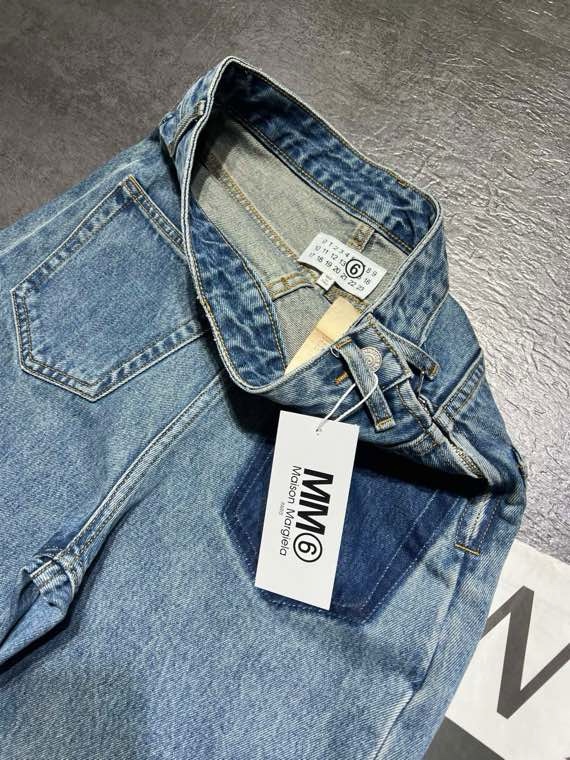 MM6 Women Mm6 Margiela straight-leg loose jeans with front and rear patch pockets, sizes 24-30 — Premium Replica — photo 8