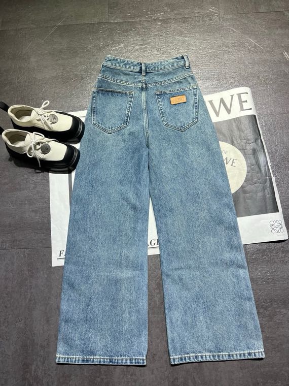MM6 Women Mm6 Margiela straight-leg loose jeans with front and rear patch pockets, sizes 24-30 — Premium Replica — photo 4