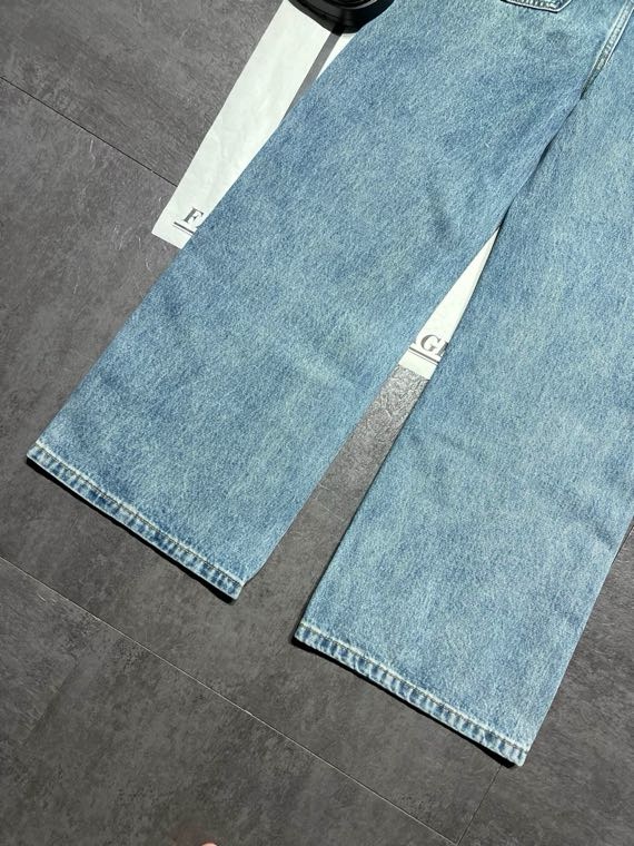 MM6 Women Mm6 Margiela straight-leg loose jeans with front and rear patch pockets, sizes 24-30 — Premium Replica — photo 5