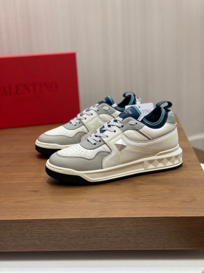 VALENTINO shoe Please contact the homepage for this multi-color detailed picture and real-life video — AAA Quality Replica — photo 9