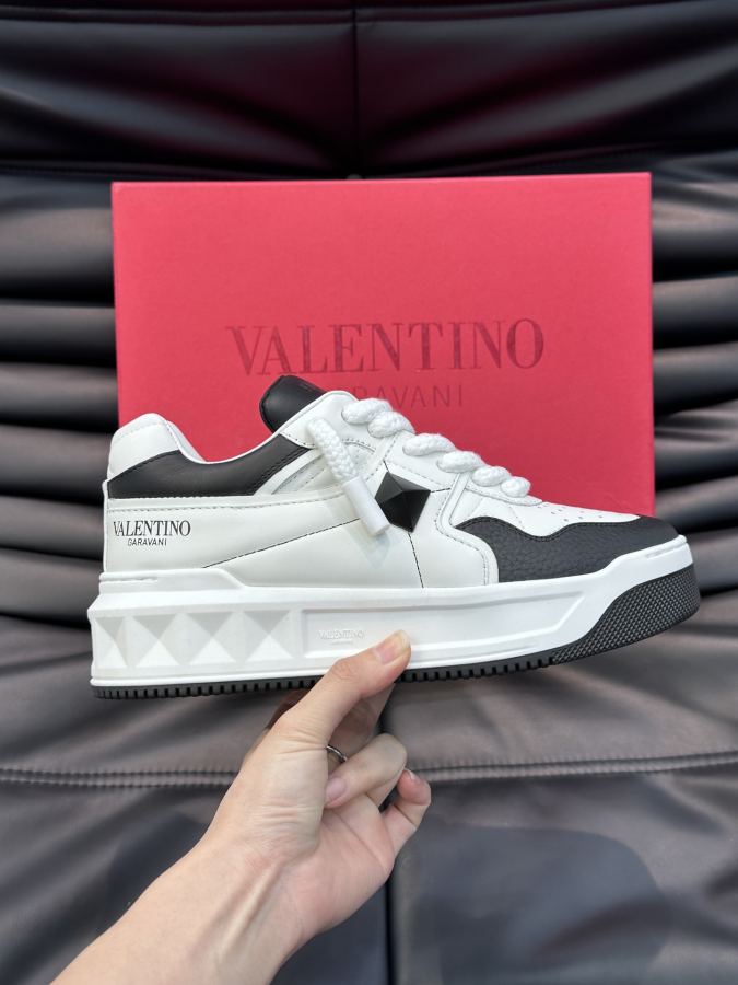 VALENTINO shoe Please contact the homepage for this multi-color detailed picture and real-life video — 1:1 Replica For Sale — photo 5