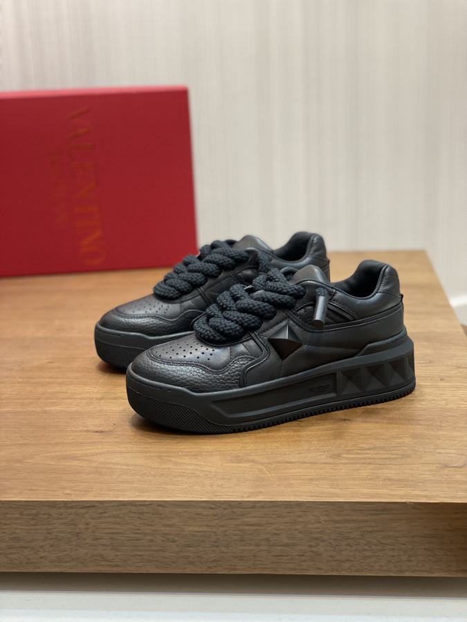 VALENTINO shoe Factory 2023 Valentino Garavani - Valentino Garavani 35-45 — Premium Replica — photo 2