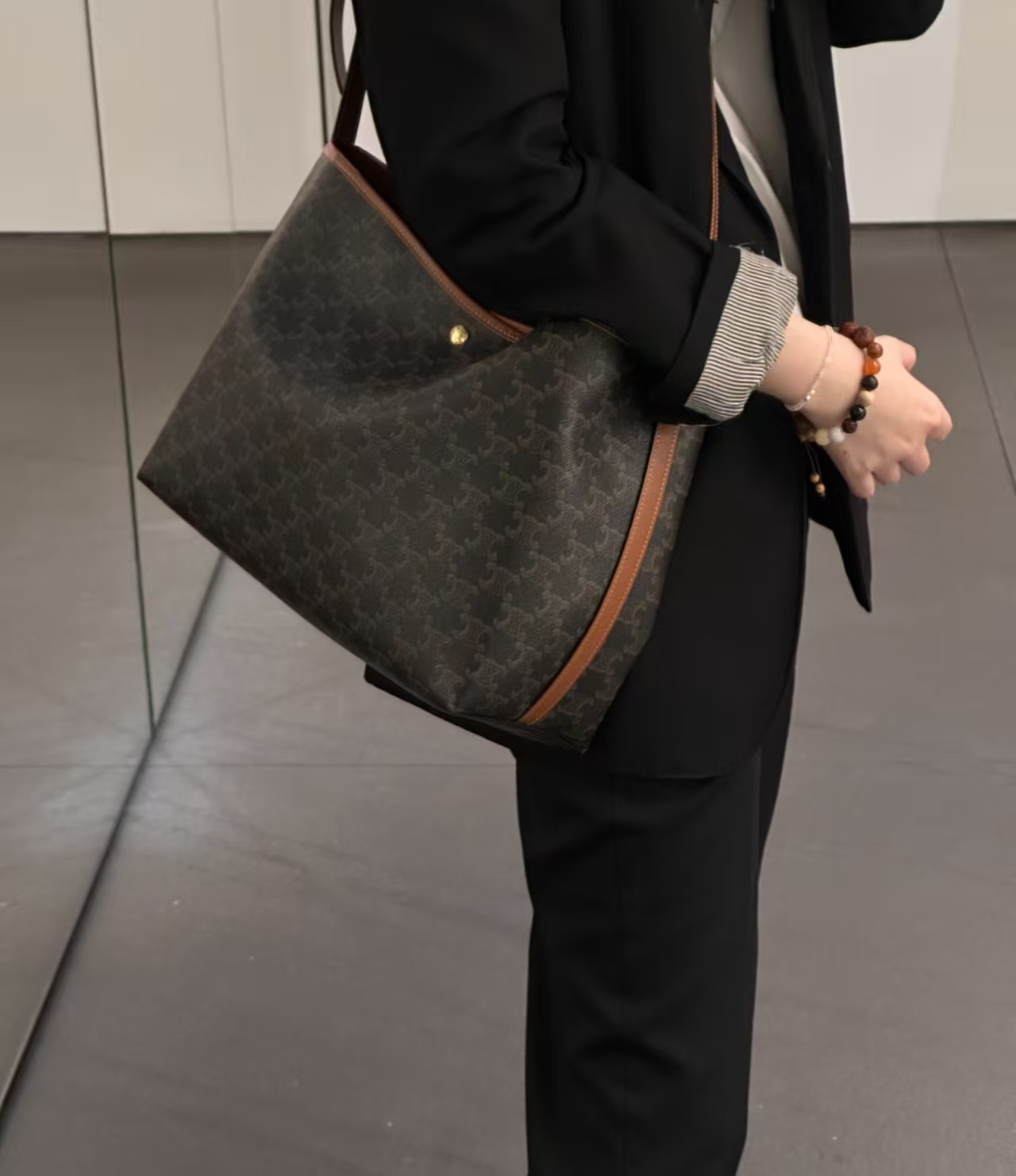 Celine bag If the big bag is empty, you must buy it! Casual and versatile — 1:1 Replica For Sale