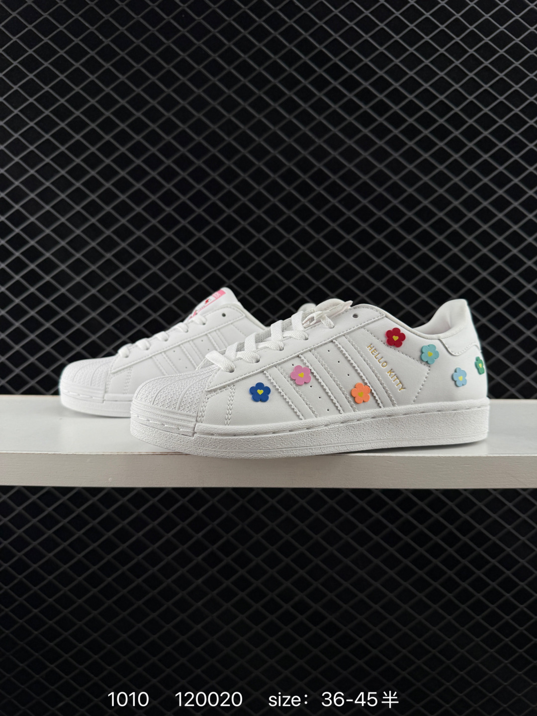 Hello Kitty/ x adidas originals SUPERSTAR ID7279 120020 — Premium Replica