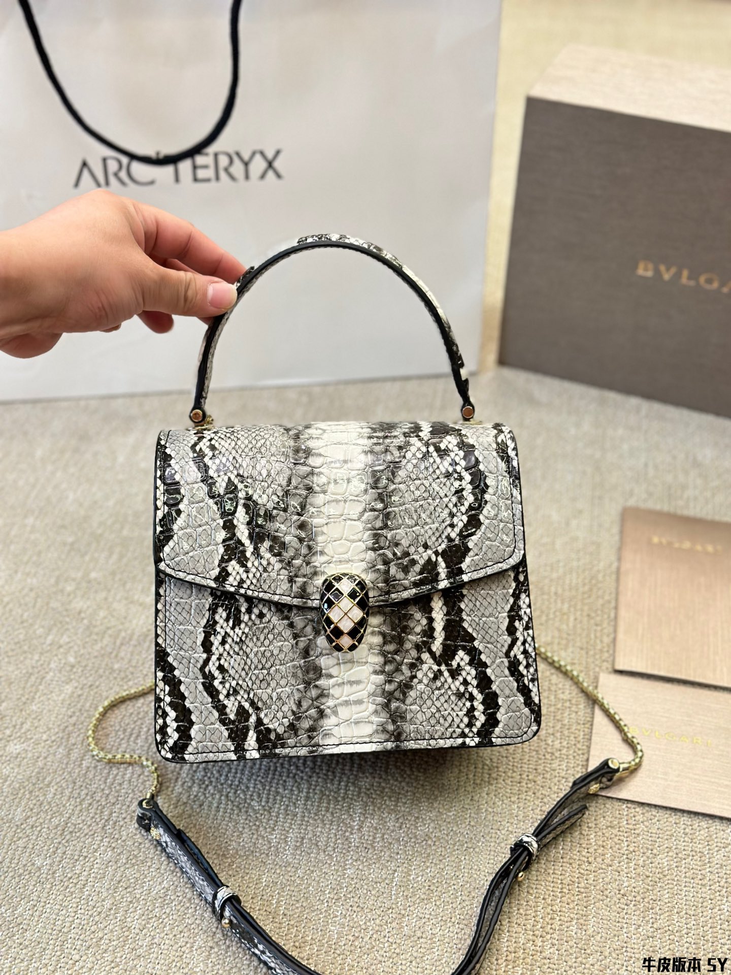 BVLGARI bag Bvlgari Ss24 Series A Woc Bvlgari 20 18cm — 1:1 Replica For Sale