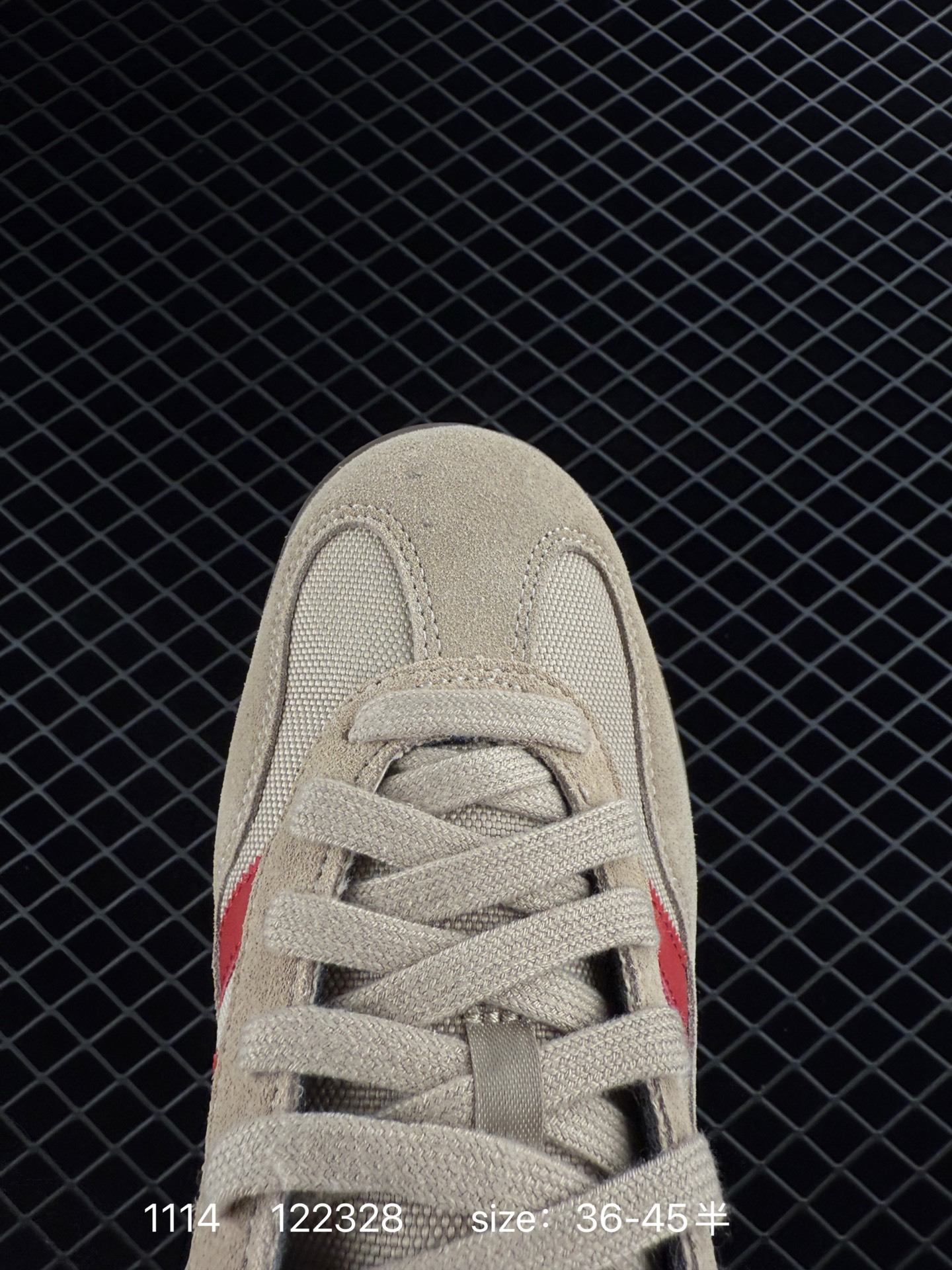 Other Adidas Originals Bermuda:JQ0887:36 4 — Premium Replica