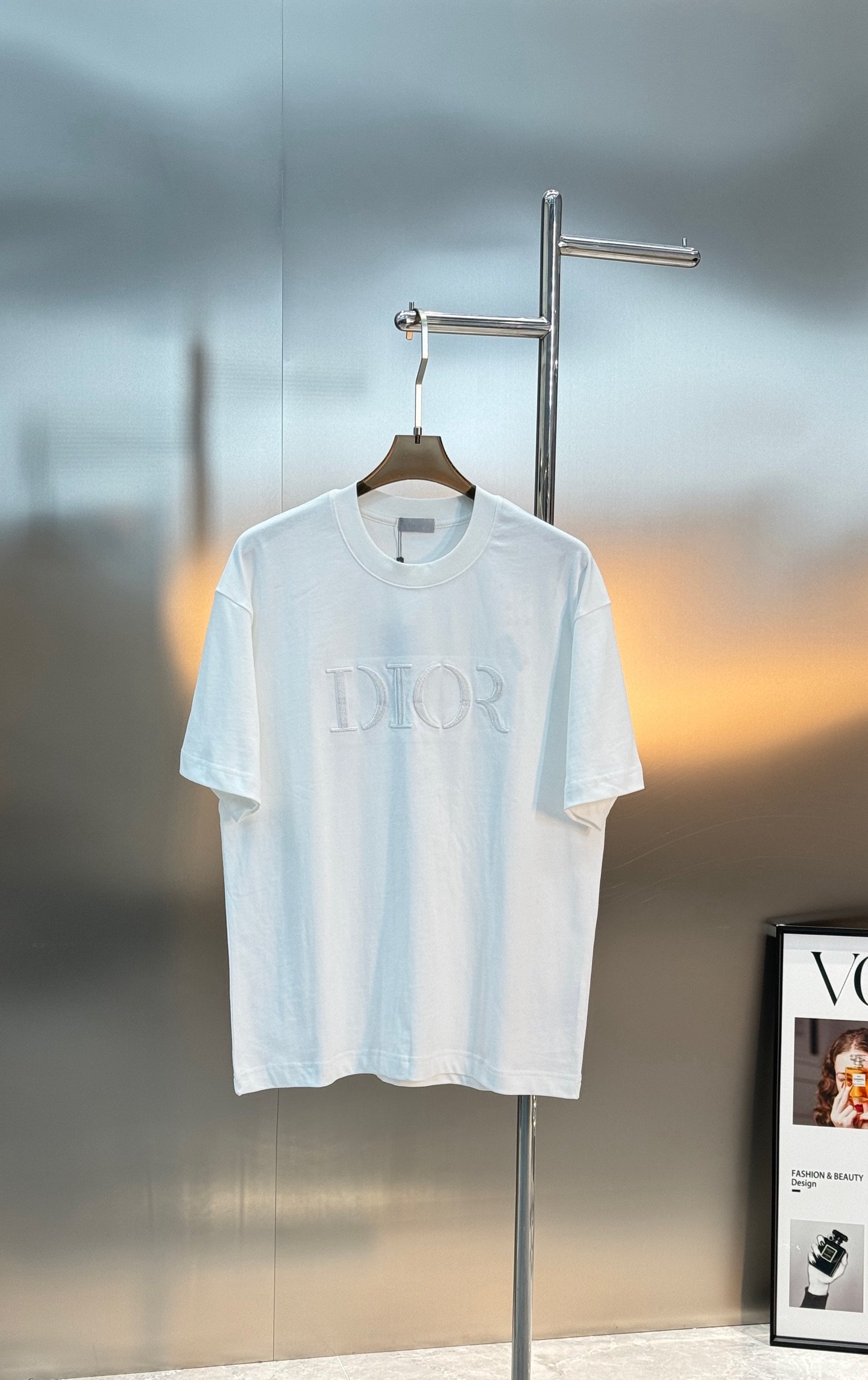 Dior men 。 Dior26s 🆕 T ， ！ ， ， ! DIOR Logo ， 3D . ， 。 ， ， OK。 ， ， ， ! ： . . ：S-XL（175/145 M）