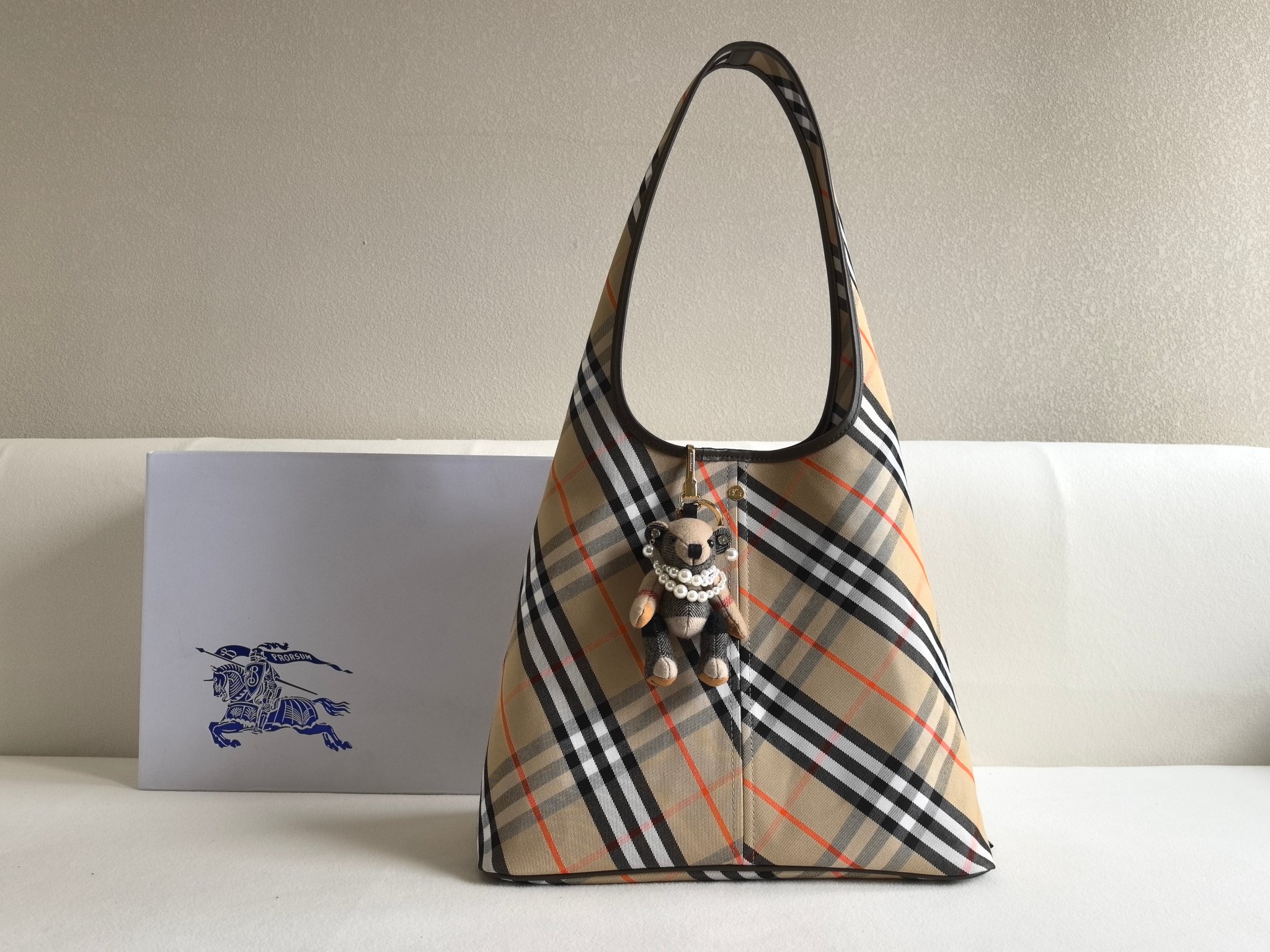 Burberry bag black striped large size, high-end unique, pure cotton fabric with original cowhide, — 1:1 Replica