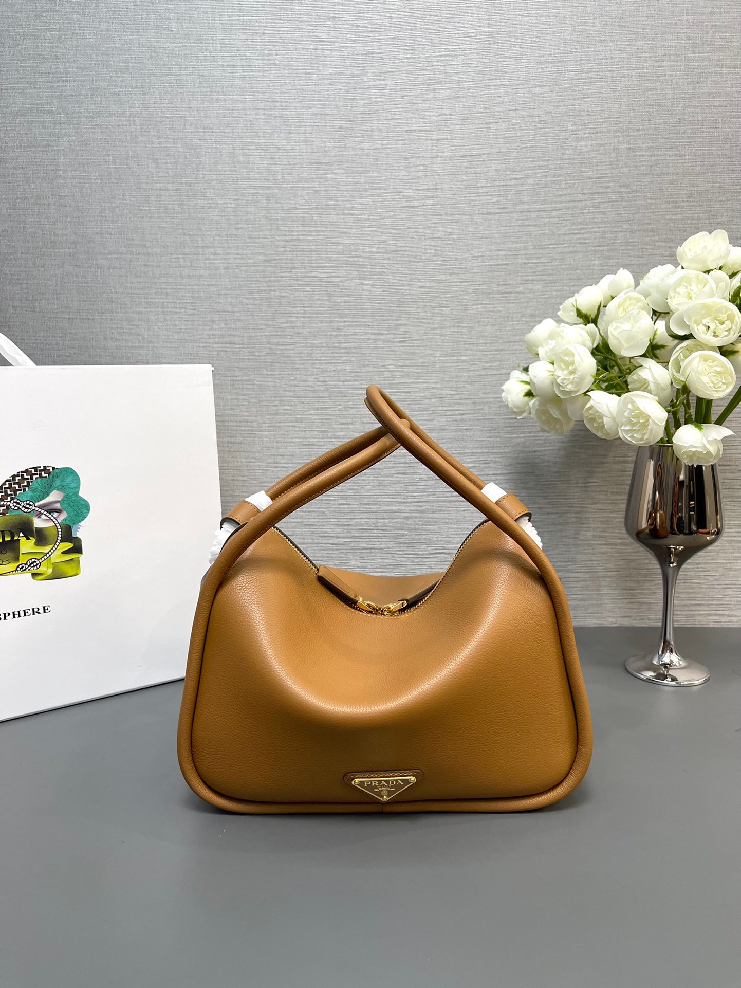 PRADA bag 】 New 1BA451 Lindy / Soft Grain ， ， ， 。 ， 。 ， 。
