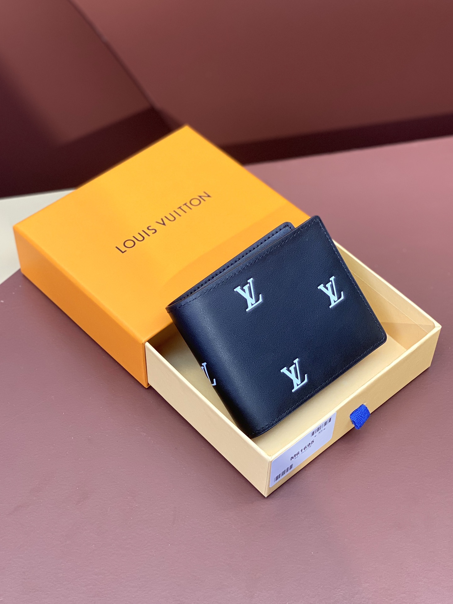 Short wallet M61695 2024 MUL TIPLE Louis Vuitton HHI Series 12 | 9cm — AAA Quality Replica