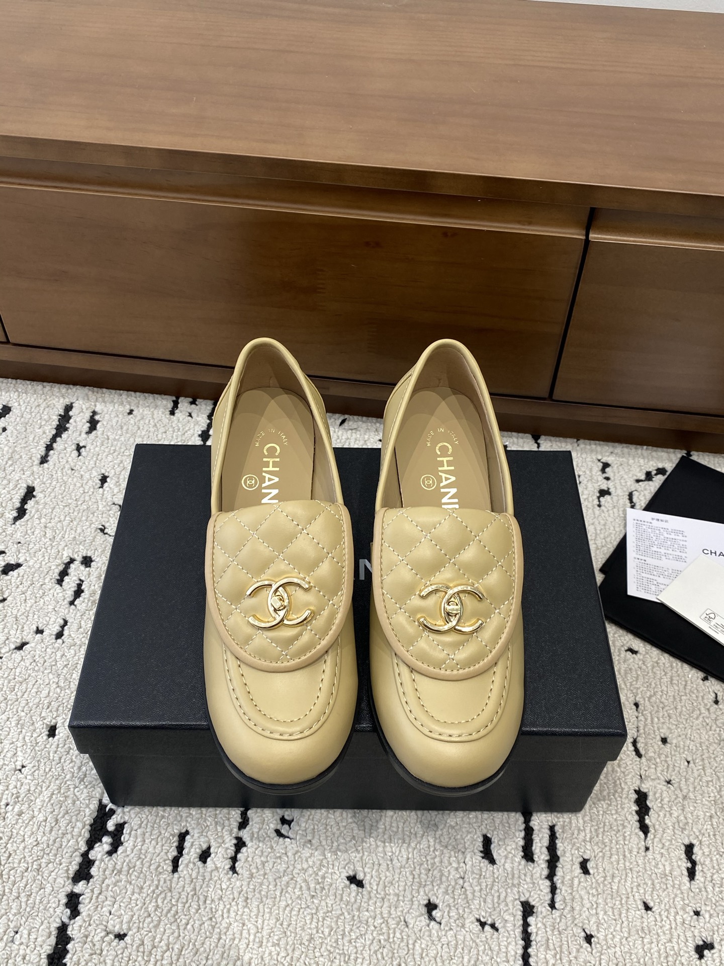 CHANEL women's shoes CHANEL Series__________________ Series ing…… ▪ ▪ ▪ — 1:1 Replica