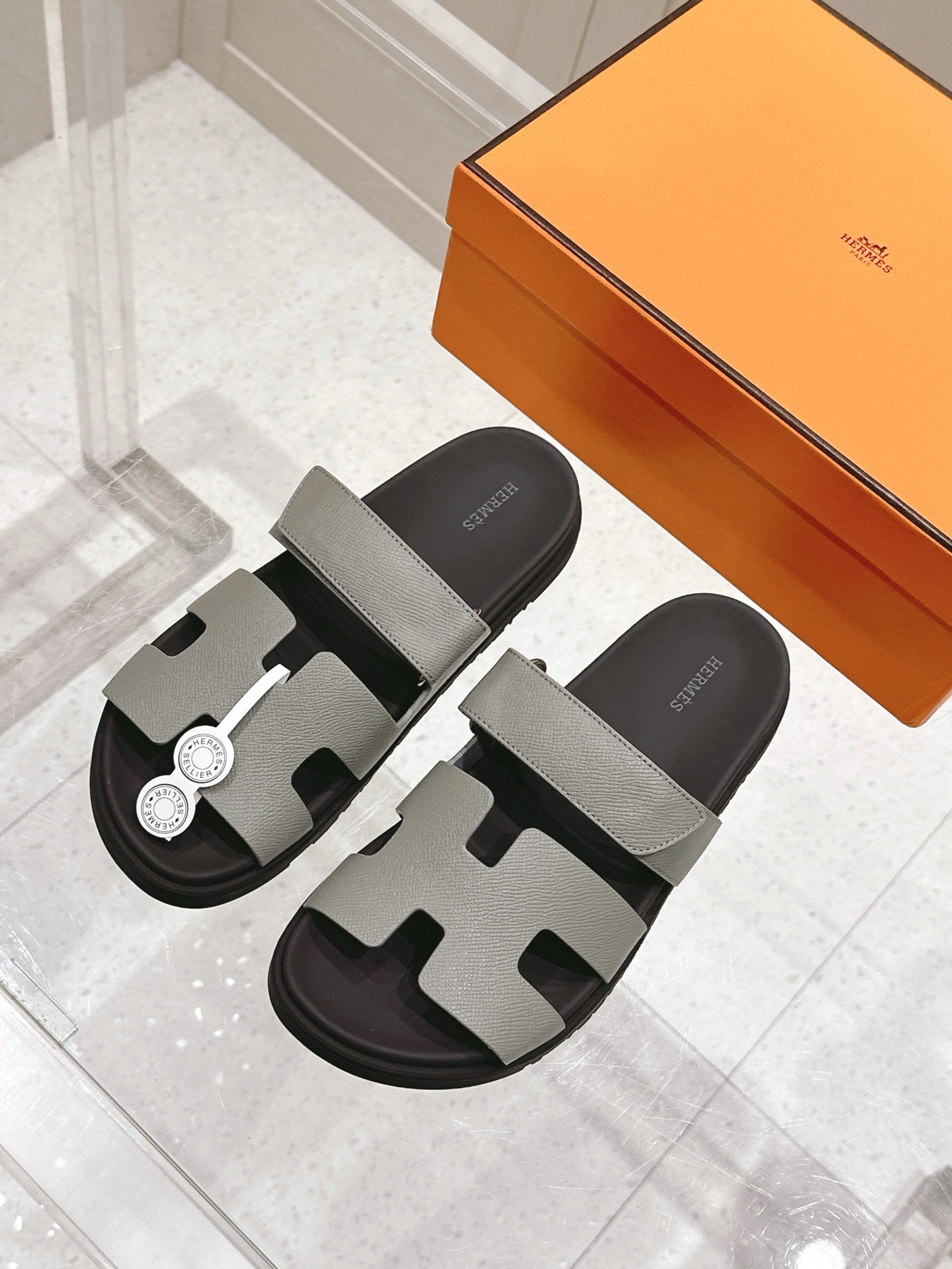 Hermes women's shoes Top version: Women’s version Men’s version +10 — 1:1 Replica For Sale