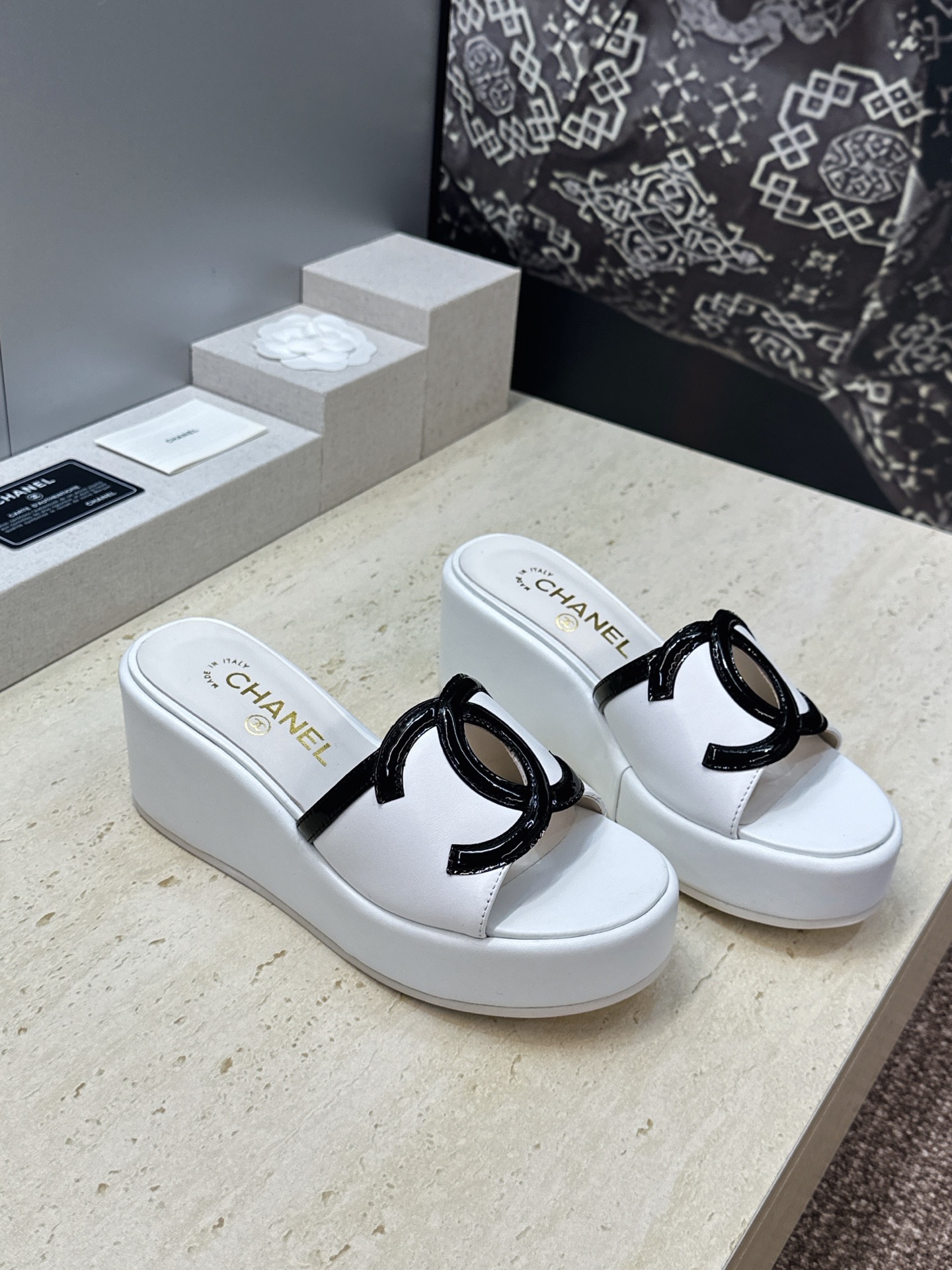 CHANEL women's shoes CHANEL Chanel2026 New C logo — Premium Replica