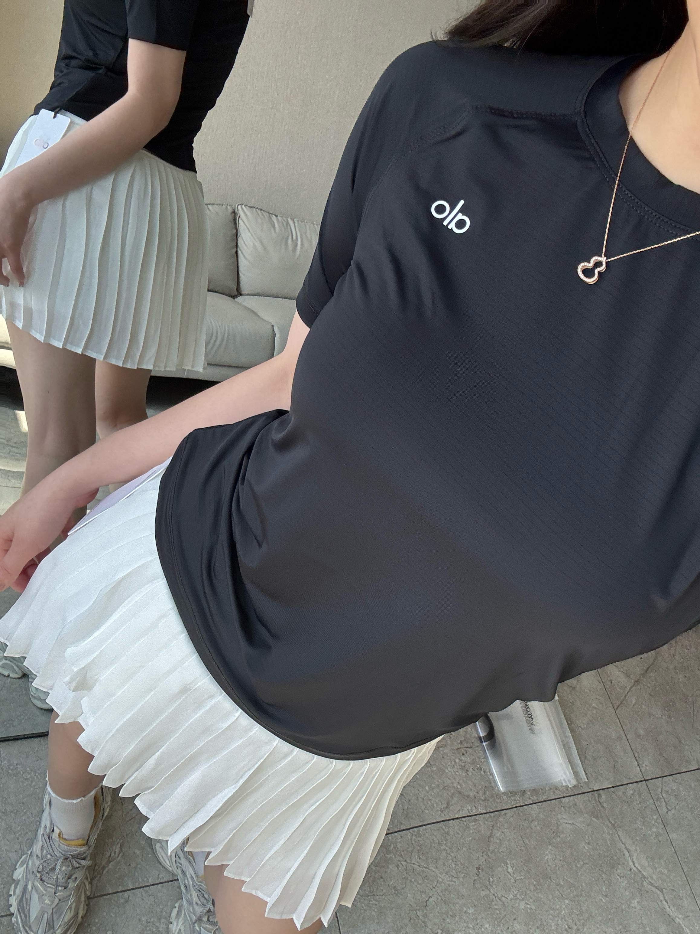 Alo T-shirt Alo yoga t — 1:1 Replica For Sale
