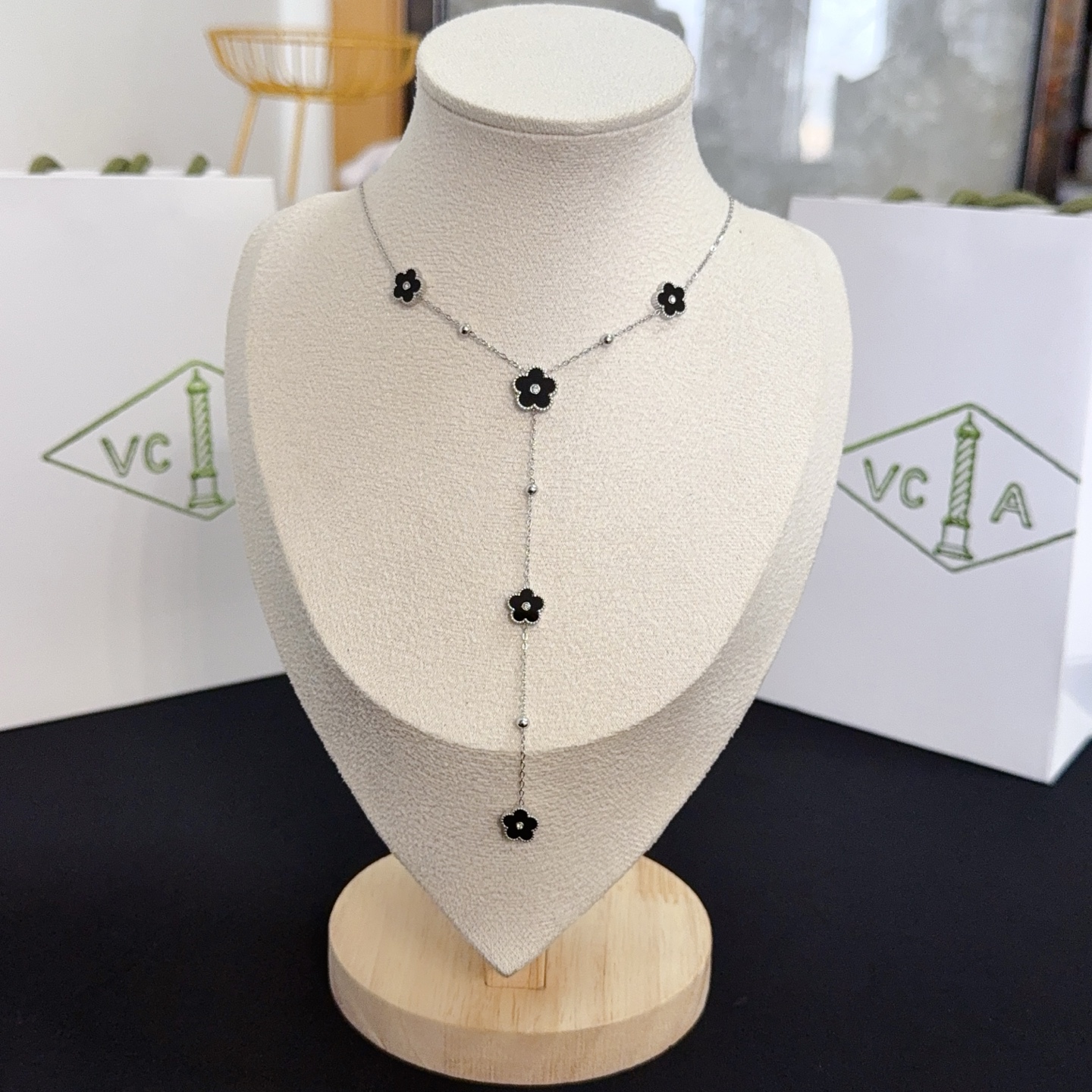 Van Cleef Arpels Alhambra necklace white gold metal black onyx clover motifs diamond center accents 42cm with 5cm extender