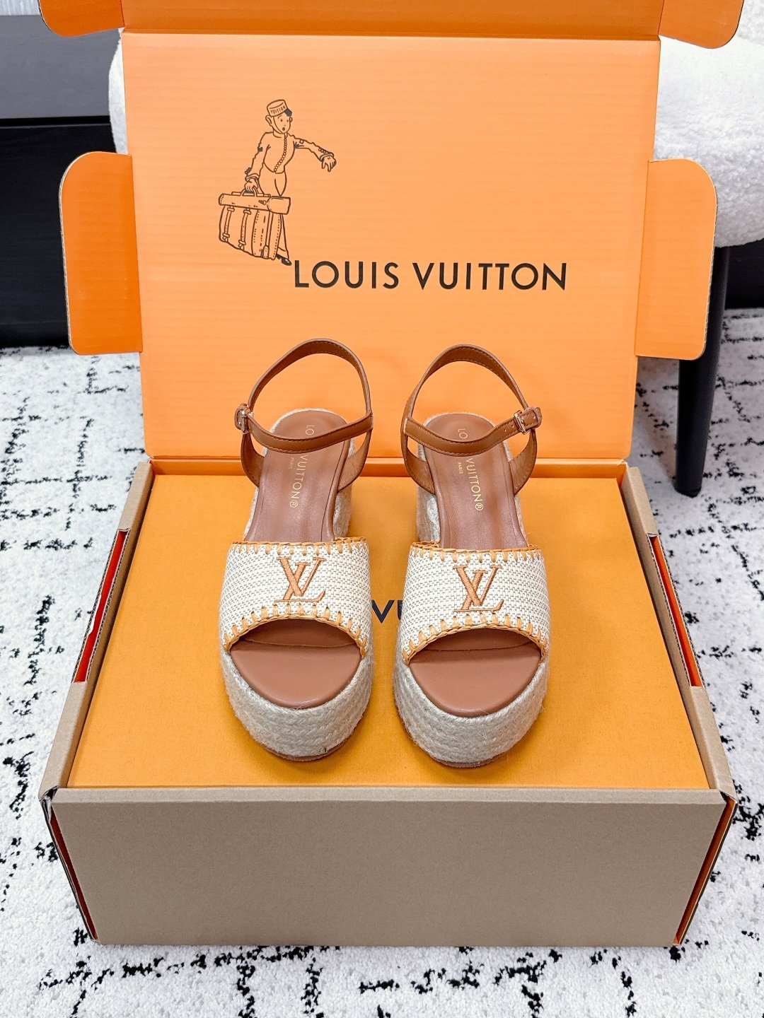 LV women's shoes LOUIS VUITTON Isola 26