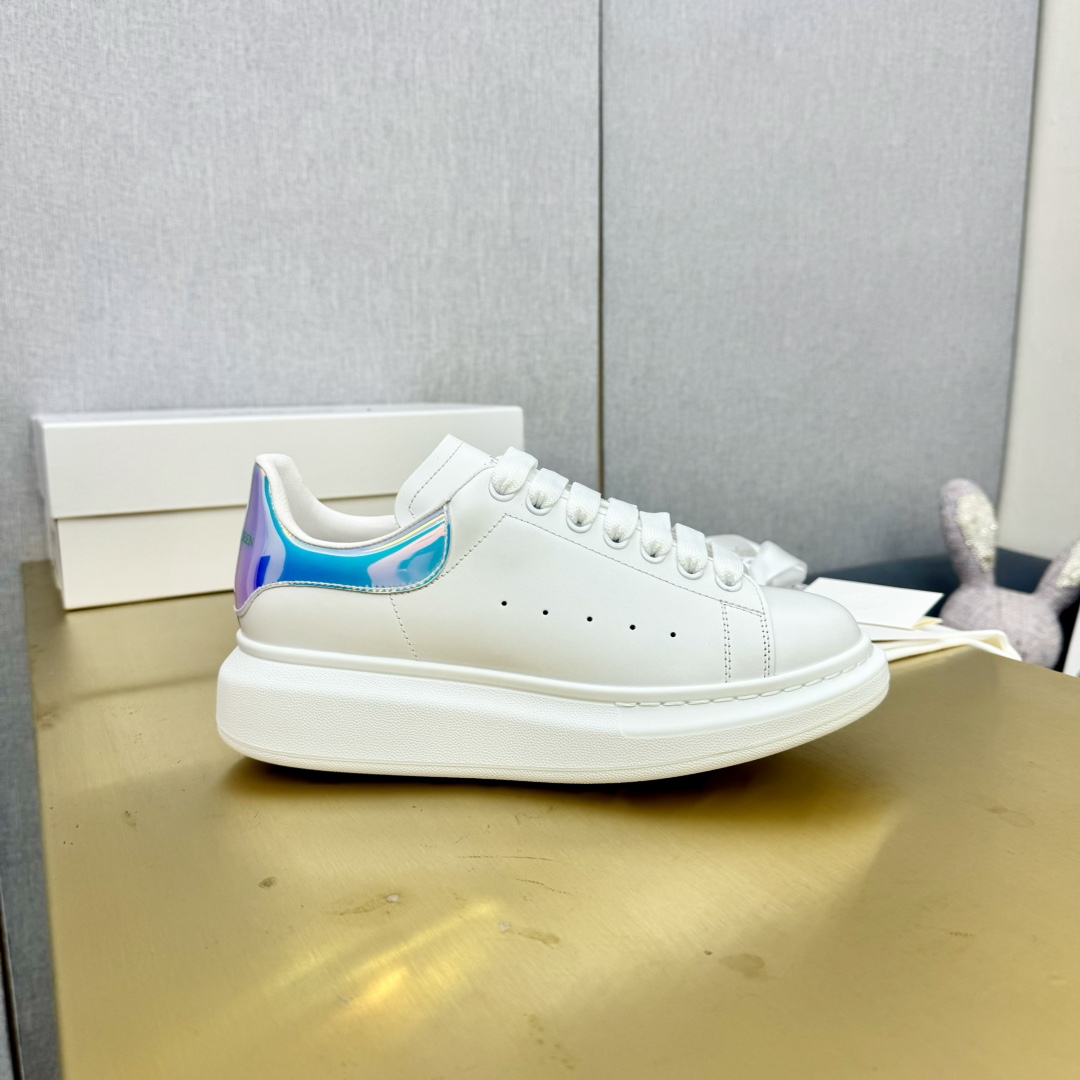 Alexander Mc Queen schoenen in koppelstijl