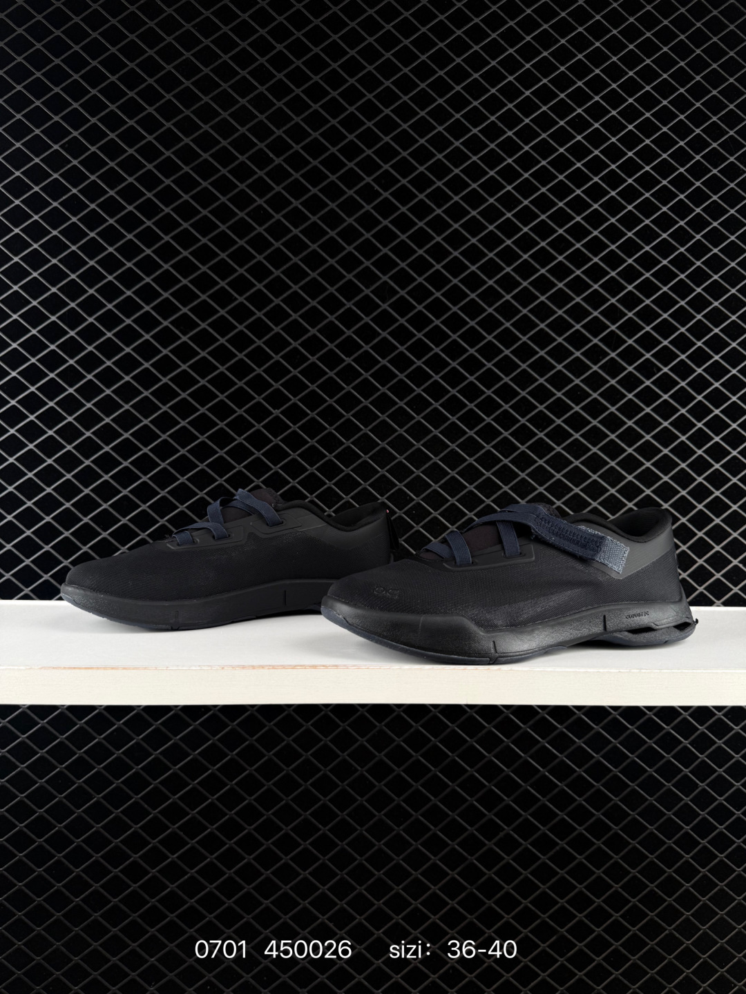 On CLOUDNOVA 450026 All Black EU 36-40 Running Shoe Running Sneakers - Unisex BS-85091