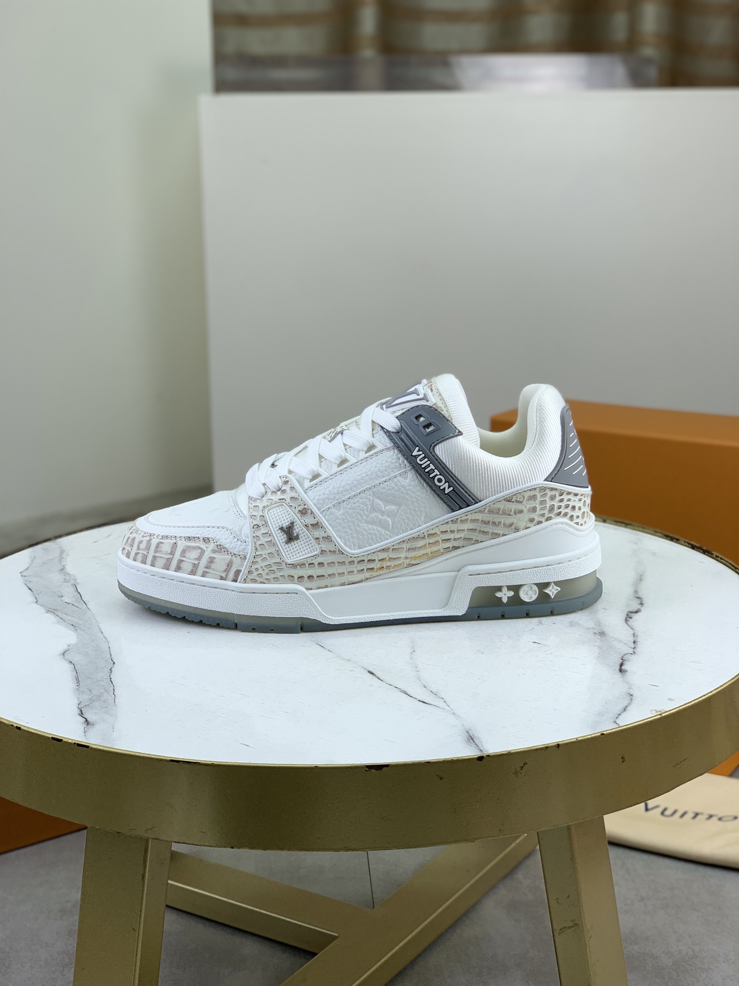 Louis Vuitton shoe Factory LOUIS VUITTON Series LV Louis Vuitton LV TPU 35-46 — AAA Quality Replica