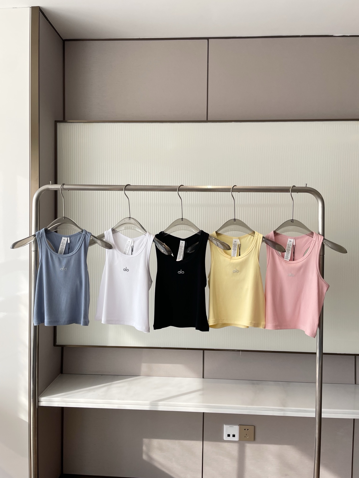 Alo Tank Top Alo Women's Sleeveless Ribbed Fit Tank Top — 1:1 Replica For Sale