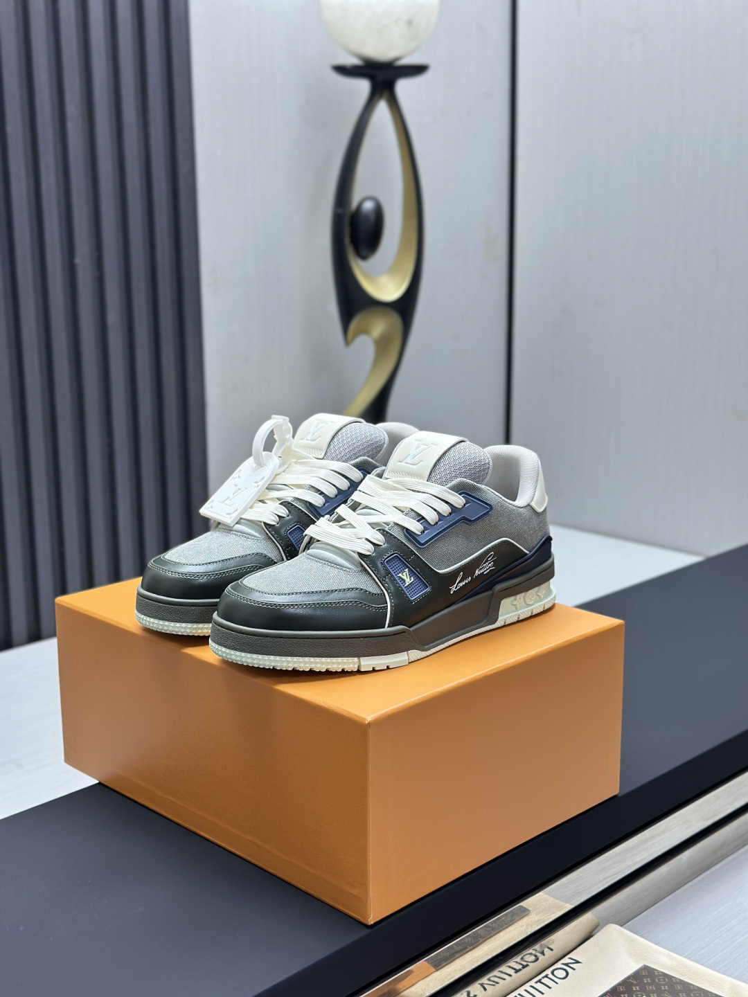 Chaussure Louis Vuitton LV-Louis Vuitton- Neuf
